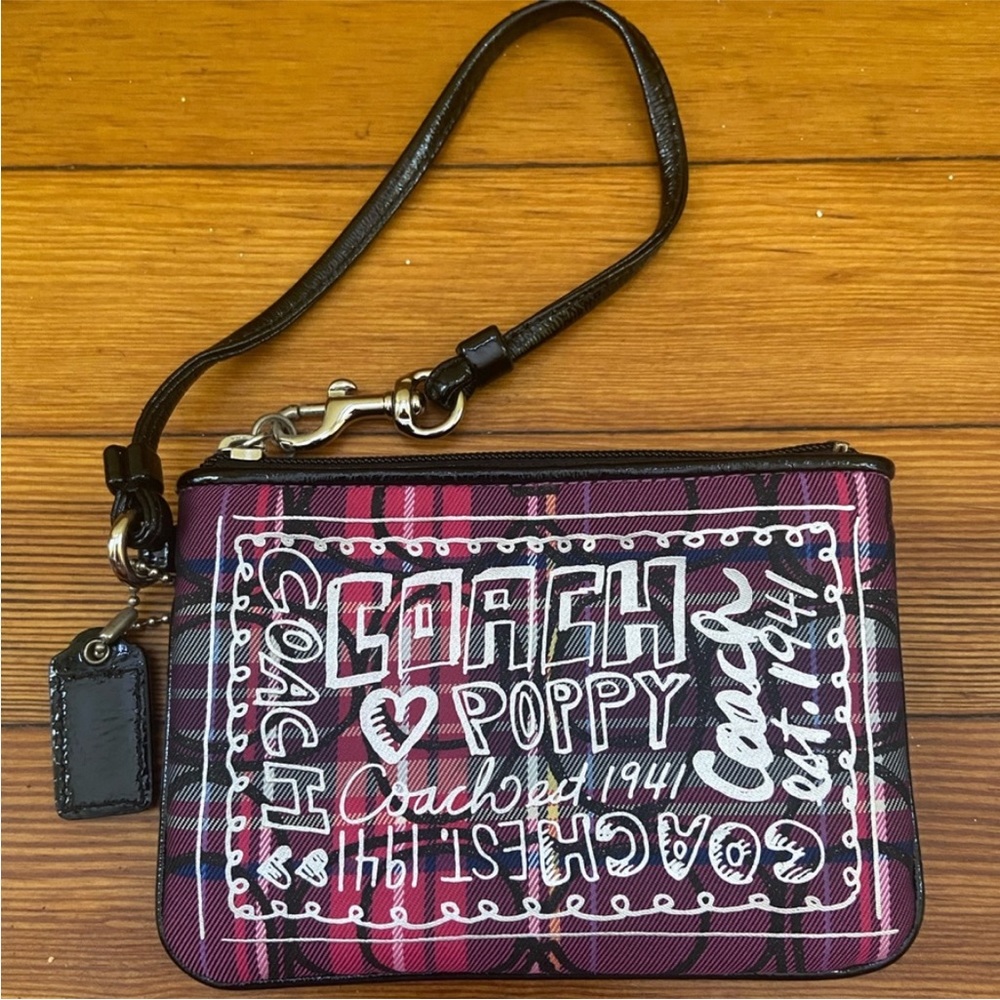 Rare Coach NWOT Signature Poppy Plaid Wristlet